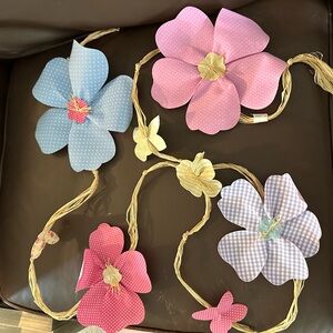 Pottery Barn Kids garland with flowers and 4 extra clip flowers